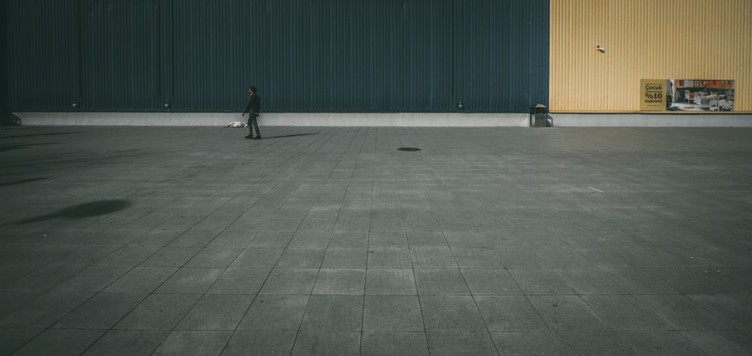 Come fare la pulizia profonda dei pavimenti?
